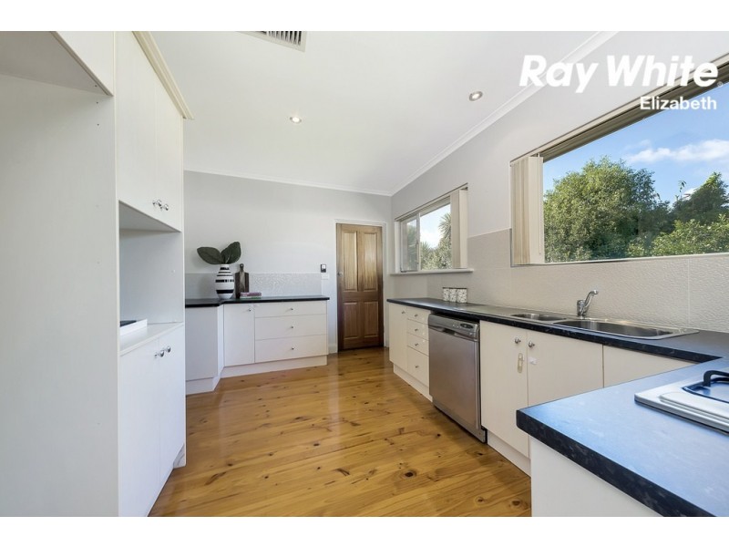 75 Northcote Drive, Para Hills West SA 5096