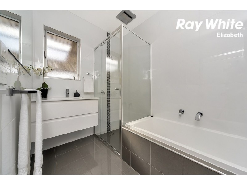 75 Northcote Drive, Para Hills West SA 5096