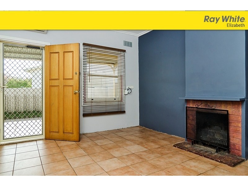 4 Shannon Street, Elizabeth East SA 5112