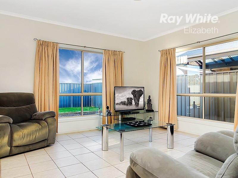 13 Callabonna Avenue, Andrews Farm SA 5114