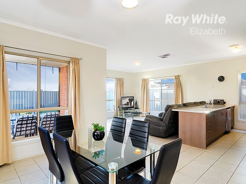 13 Callabonna Avenue, Andrews Farm SA 5114