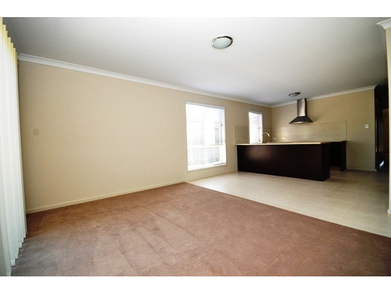 16 Evans Cresent, Evanston Gardens SA 5116