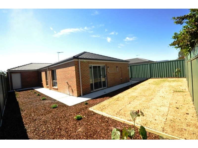 16 Evans Cresent, Evanston Gardens SA 5116