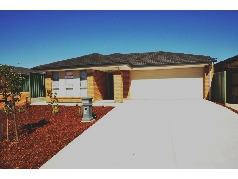 16 Evans Cresent, Evanston Gardens SA 5116