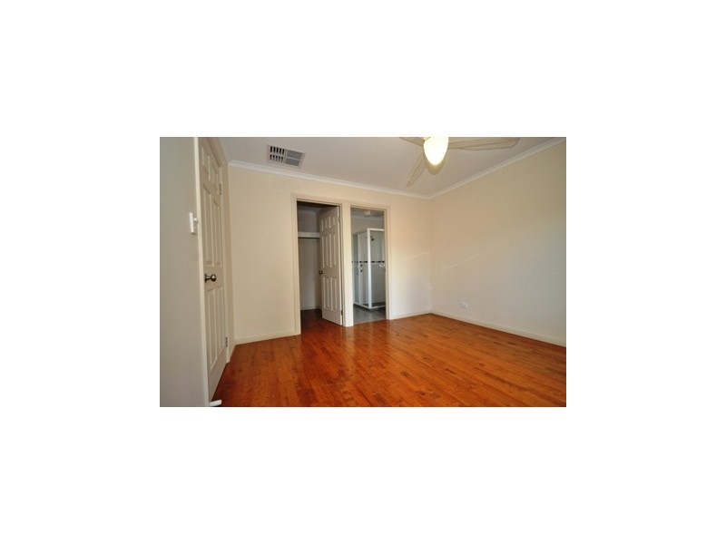 18 Kalyvas Drive, Munno Para West SA 5115