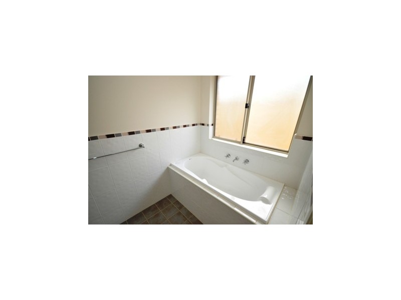 18 Kalyvas Drive, Munno Para West SA 5115