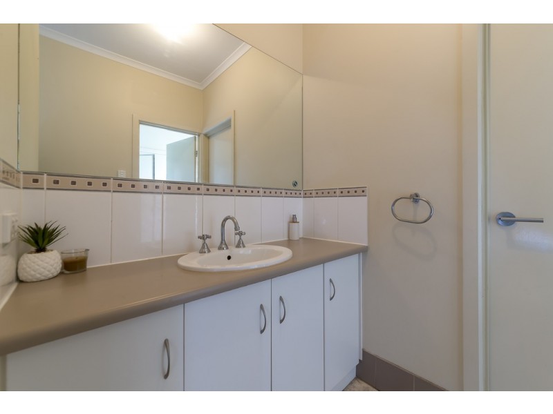 25 Dover Place, Elizabeth Park SA 5113