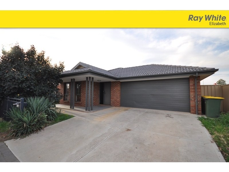 10 Barrat Street, Smithfield Plains SA 5114