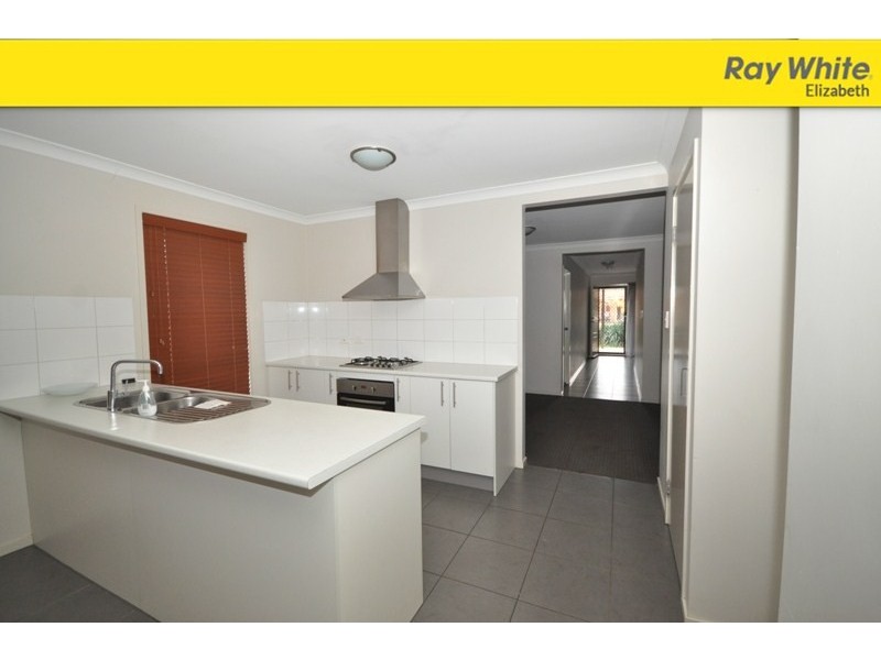 10 Barrat Street, Smithfield Plains SA 5114