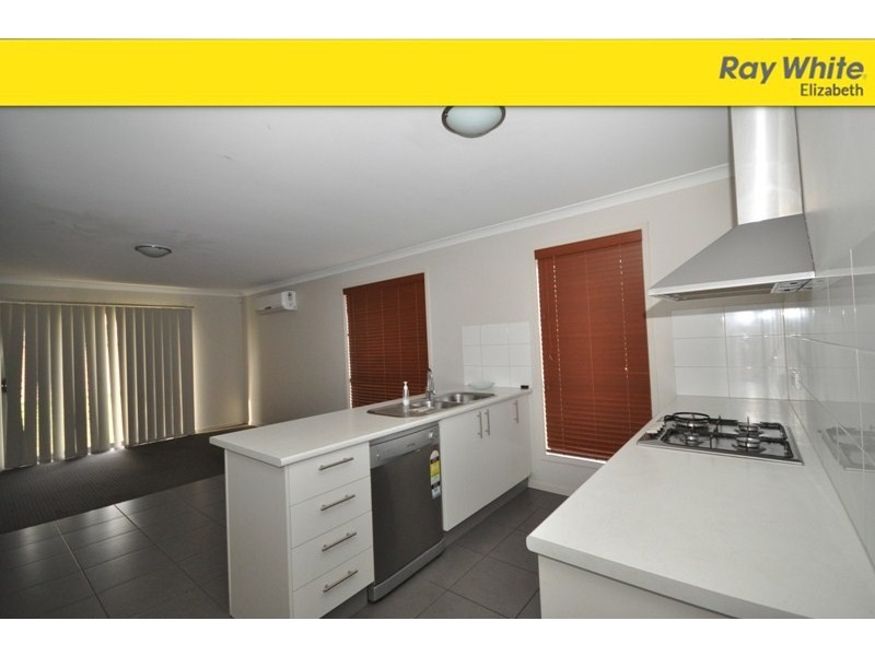 10 Barrat Street, Smithfield Plains SA 5114
