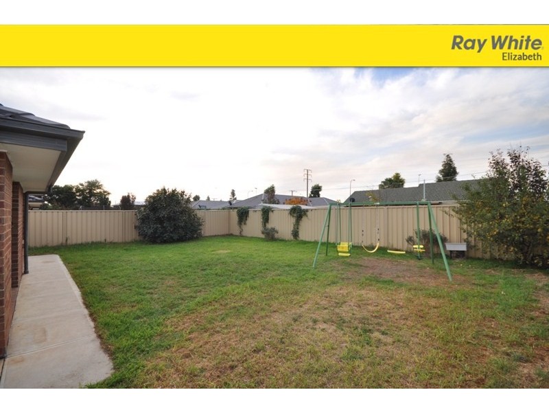 10 Barrat Street, Smithfield Plains SA 5114