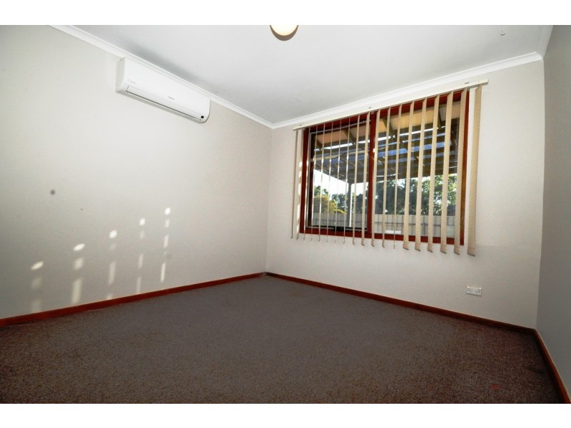 21 Lulama Cres, Munno Para SA 5115