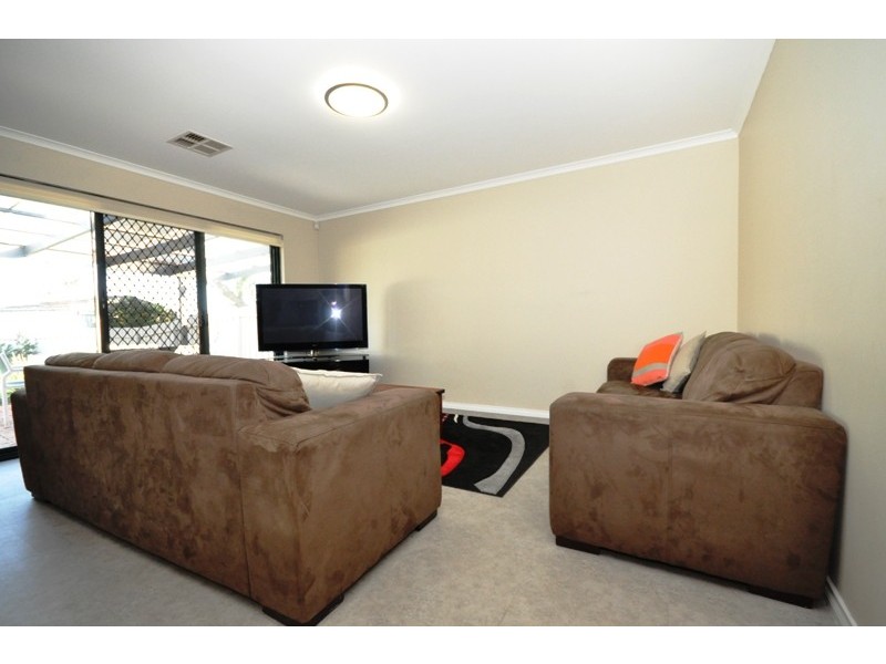 5 Charles Way, Hillbank SA 5112