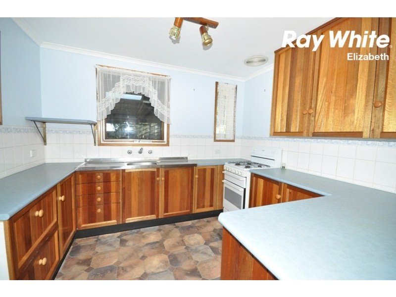 7 Adaluna Crescent, Smithfield SA 5114