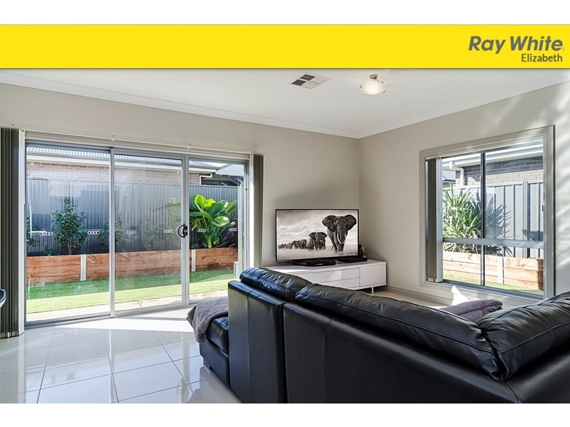 16 Teviot Place, Blakeview SA 5114