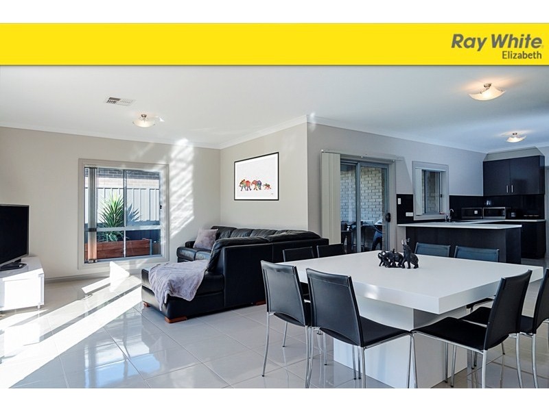 16 Teviot Place, Blakeview SA 5114