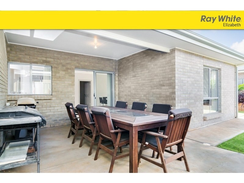 16 Teviot Place, Blakeview SA 5114
