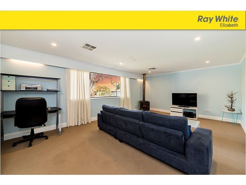 11 Caspar Street, Fairview Park SA 5126