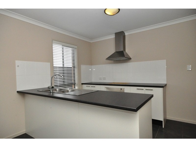 3 Highland Cir, Blakeview SA 5114