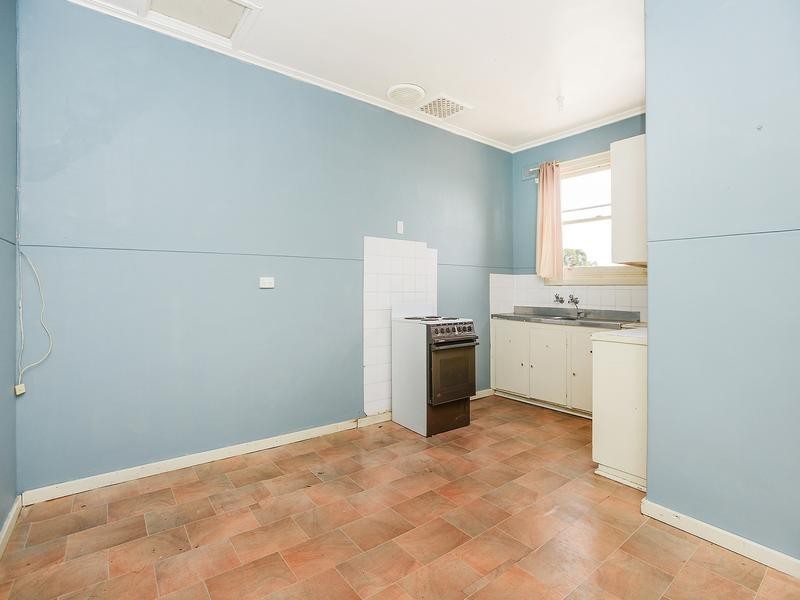 11 Leslie Street, Elizabeth East SA 5112