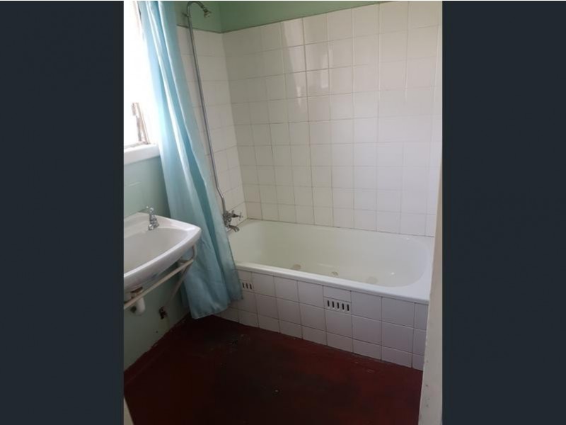 11 Leslie Street, Elizabeth East SA 5112