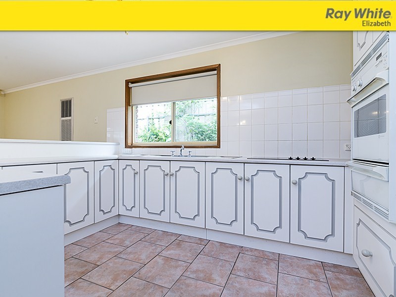 40 Cambridge Terrace, Hillbank SA 5112