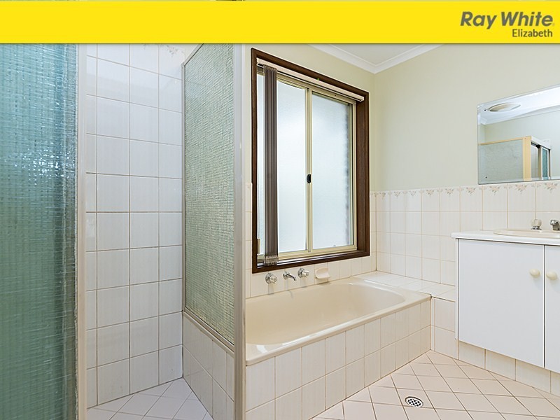 40 Cambridge Terrace, Hillbank SA 5112