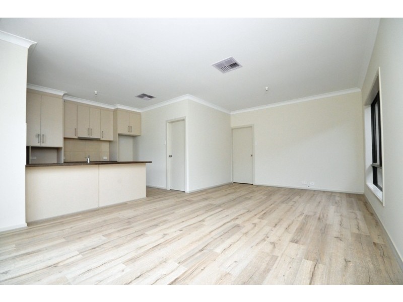 22 Whitford, Elizabeth South SA 5112