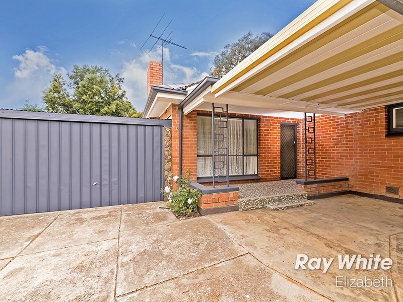 15 Marleycombe Road, Elizabeth Vale SA 5112
