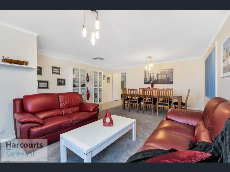 11 Cardhu Place, Greenwith SA 5125