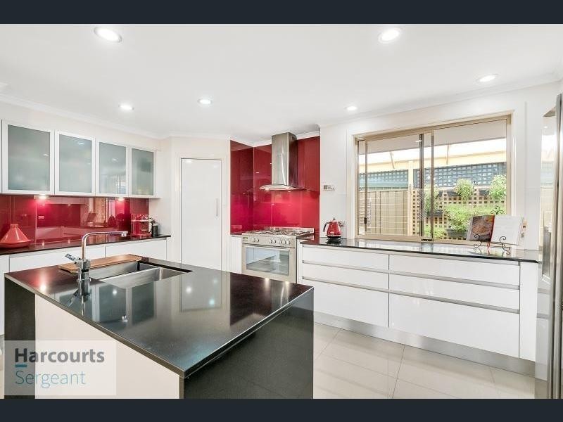 11 Cardhu Place, Greenwith SA 5125