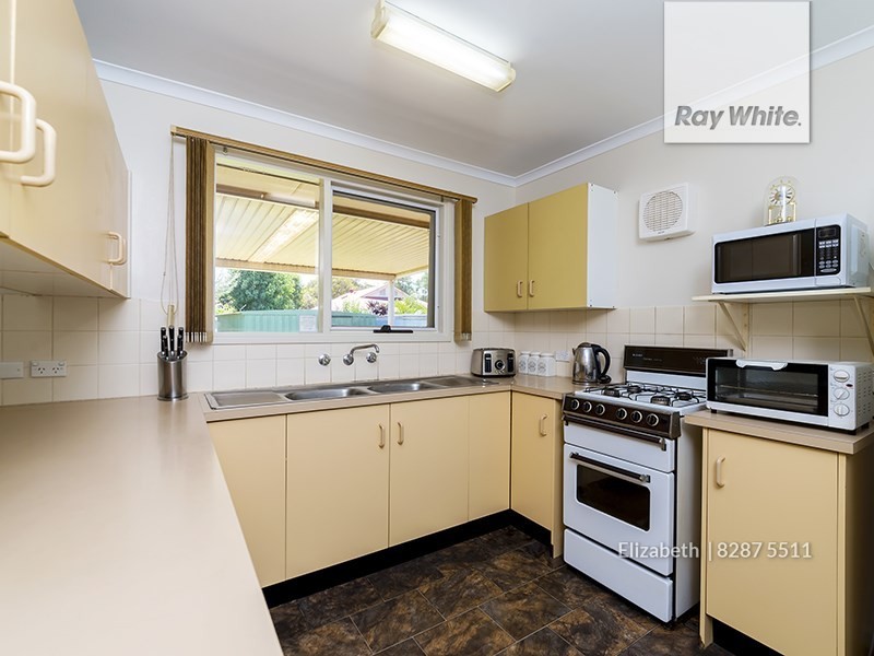 9 Begonia Court, Parafield Gardens SA 5107