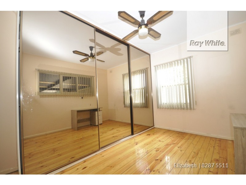 38 St Leonard Crescent, Elizabeth Downs SA 5113