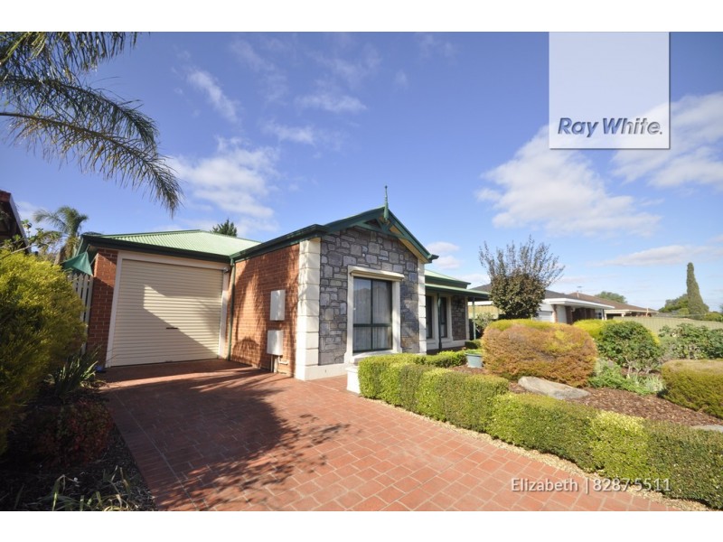 8 Oberon Court, Hillbank SA 5112