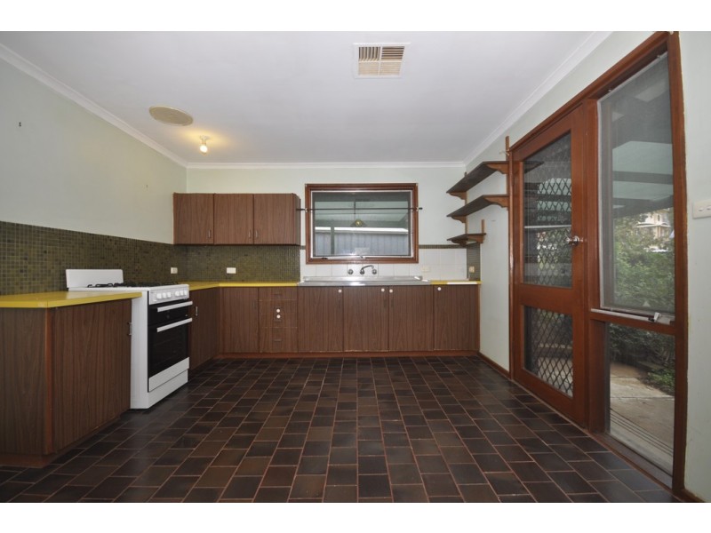 9 Paginton Crescent, Elizabeth East SA 5112