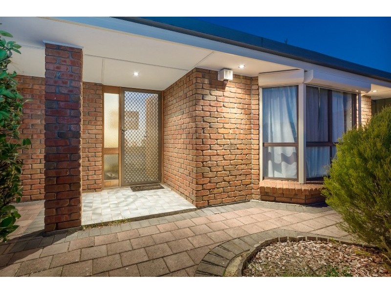 16 Oberon Court, Hillbank SA 5112