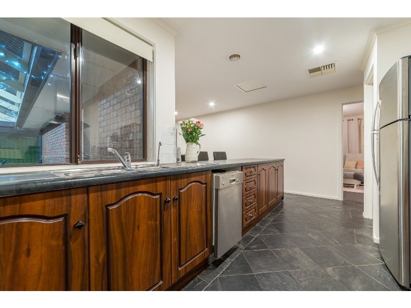 16 Oberon Court, Hillbank SA 5112