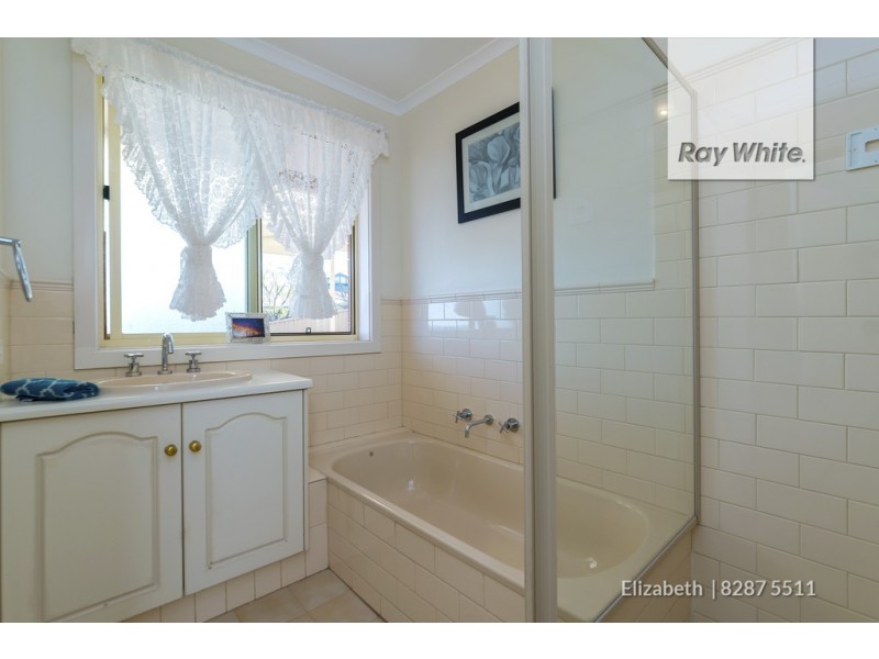 15 Cambridge Terrace, Hillbank SA 5112