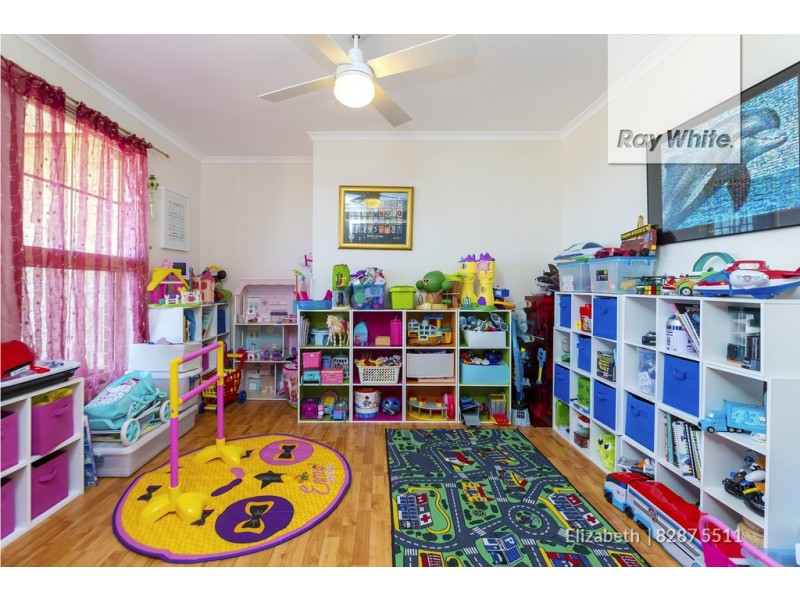 15 Cambridge Terrace, Hillbank SA 5112