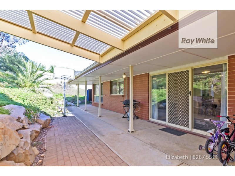 15 Cambridge Terrace, Hillbank SA 5112