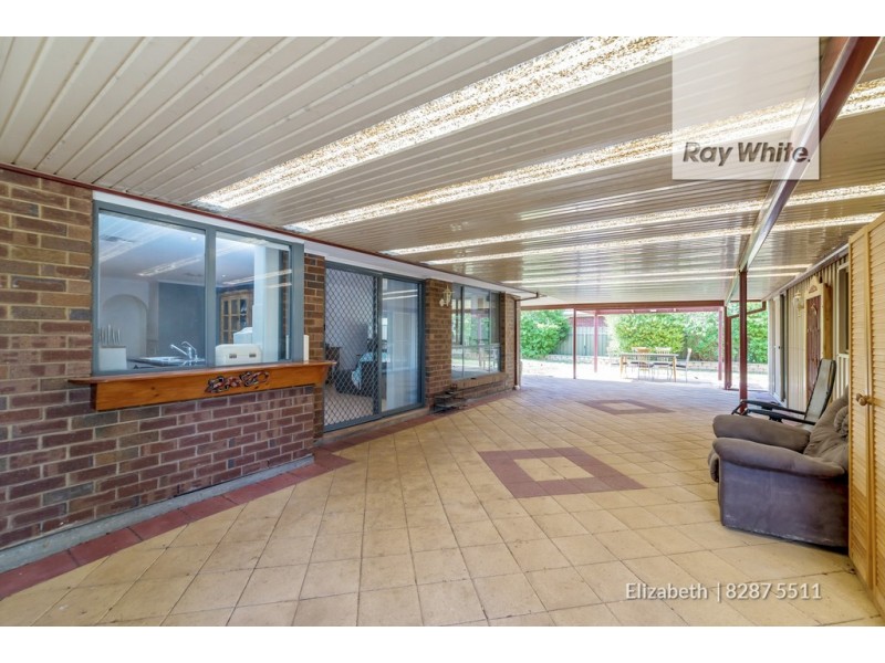 2 Hutton Avenue, Andrews Farm SA 5114