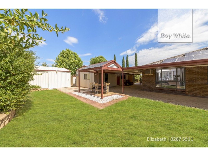 2 Hutton Avenue, Andrews Farm SA 5114