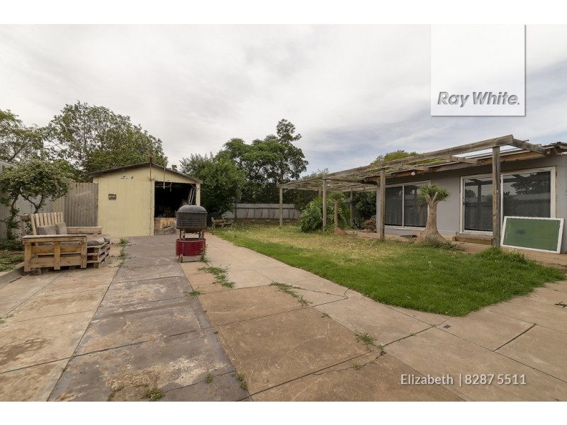 15 Grayling Street, Elizabeth East SA 5112