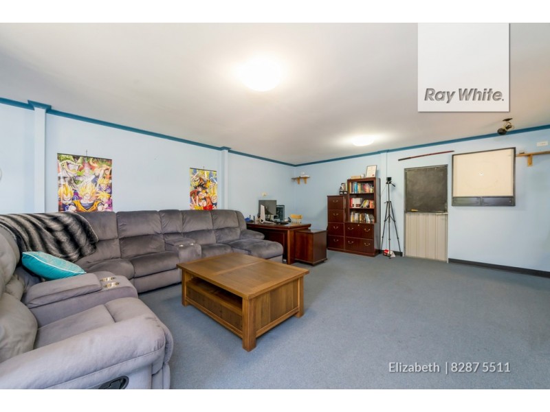 2 Hutton Avenue, Andrews Farm SA 5114