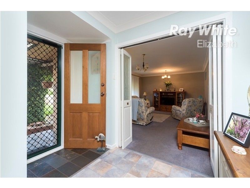 13 Barrington Road, Elizabeth Downs SA 5113