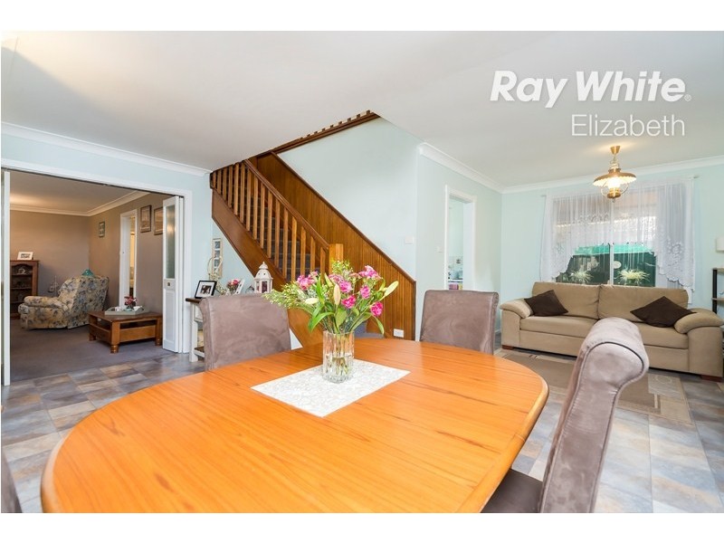 13 Barrington Road, Elizabeth Downs SA 5113