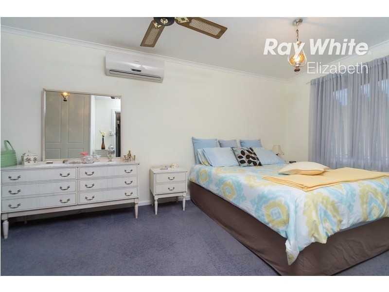 13 Barrington Road, Elizabeth Downs SA 5113