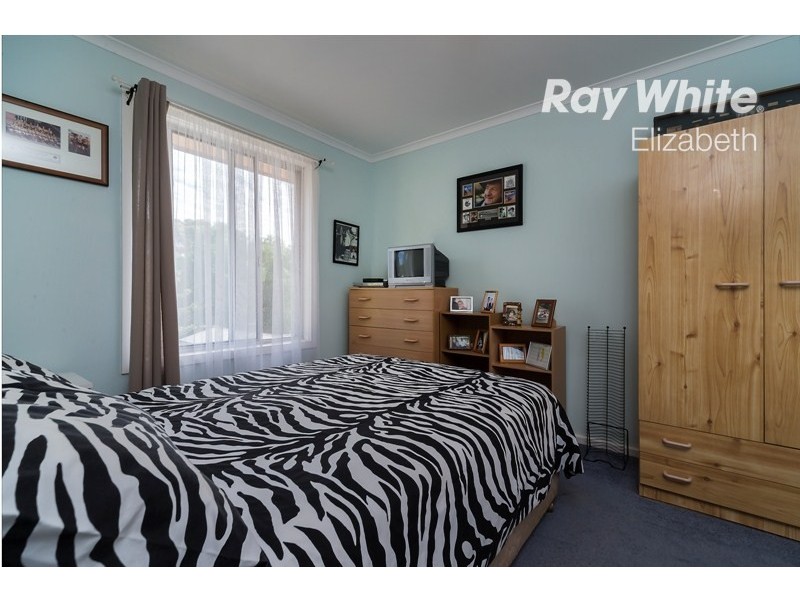 13 Barrington Road, Elizabeth Downs SA 5113