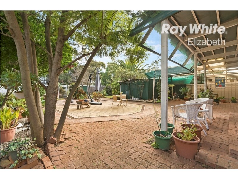 13 Barrington Road, Elizabeth Downs SA 5113