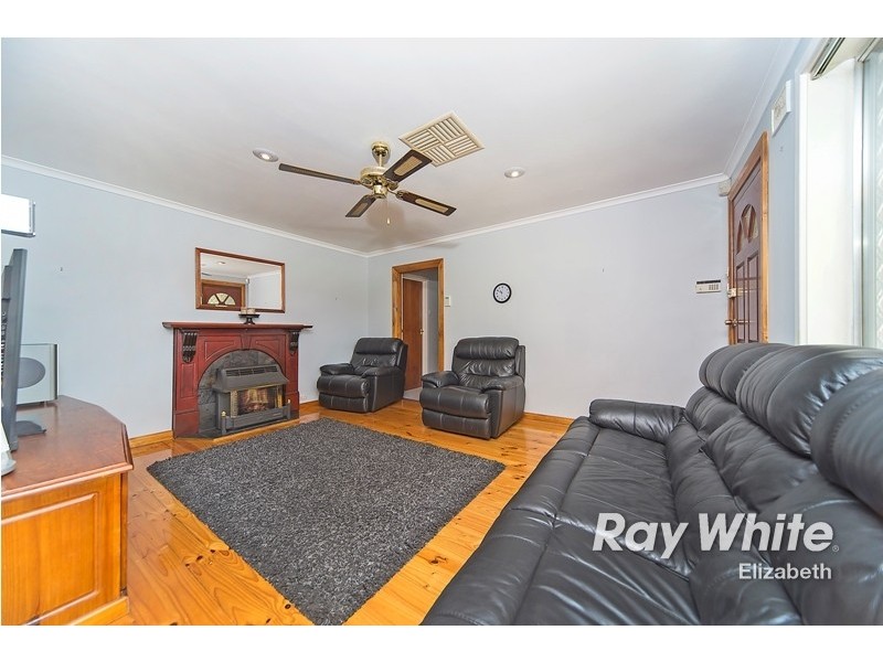 140 McKenzie Road, Elizabeth Downs SA 5113